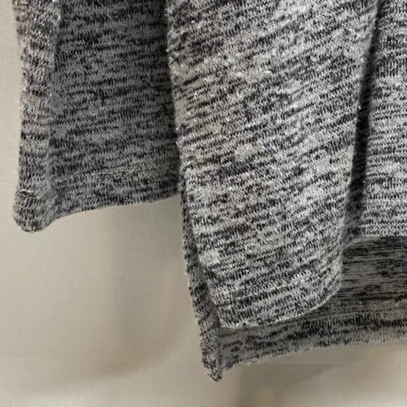 Banana Republic V-Neck Sweater Women’s Medium Gray Marble Rayon Blend GUC - Picture 4 of 10